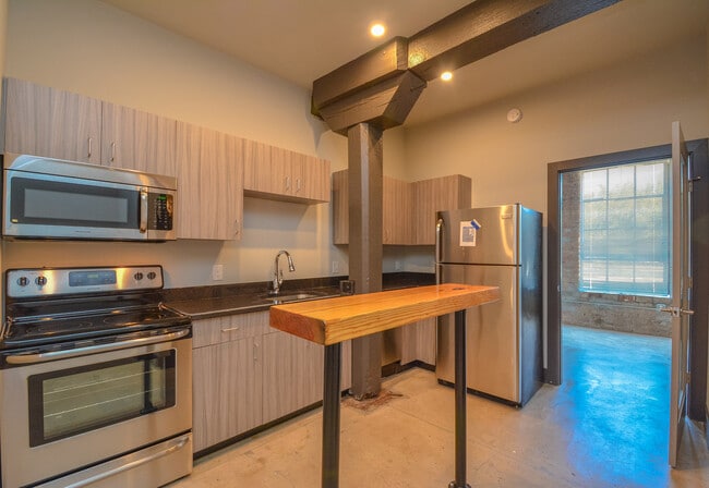 Building Photo - Burr Lofts