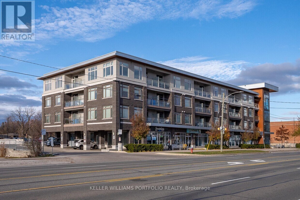 Photo principale - 457 Plains Rd E