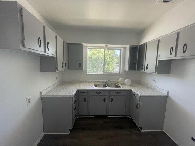 Foto del edificio - 2640 S Windsor Cir