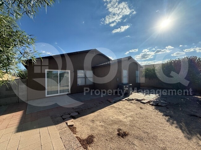 Foto del edificio - 1702 W Summer Dawn Dr