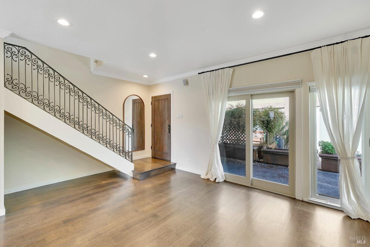Foto principal - 945 Hunt Ave