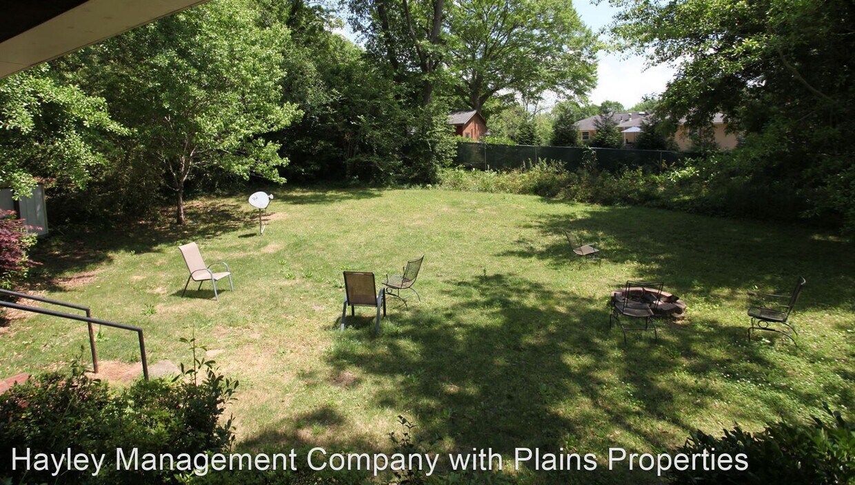 Foto del edificio - 3 br, 2 bath House - 412 Brookside