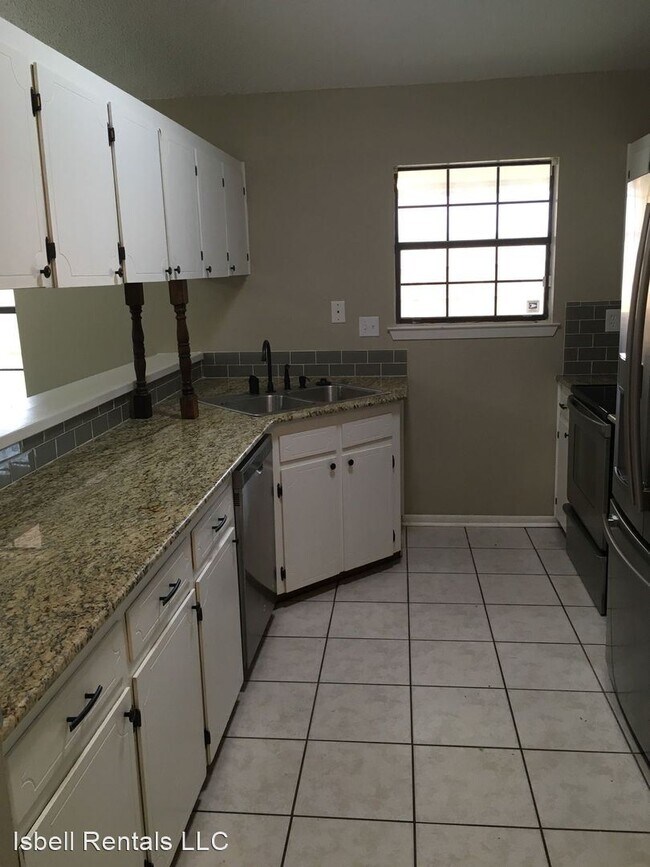 Building Photo - 3 br, 2 bath House - 1710 Joy Drive