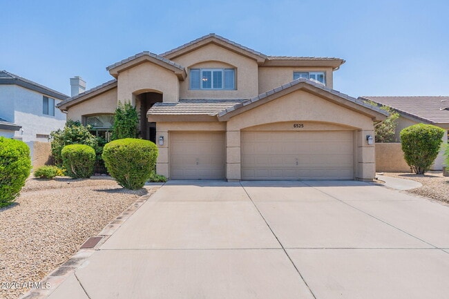 Building Photo - 6525 E Paradise Ln