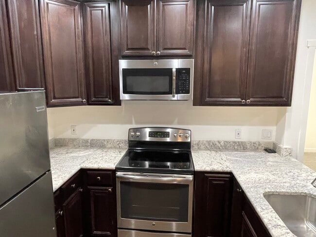 Stainless steel appliances - 125 E 1st Ave