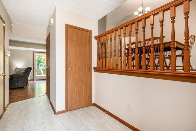 Building Photo - 4494 Earman Dr