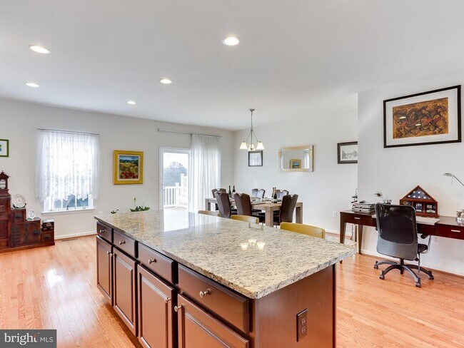 Building Photo - 1796 Rockledge Terrace