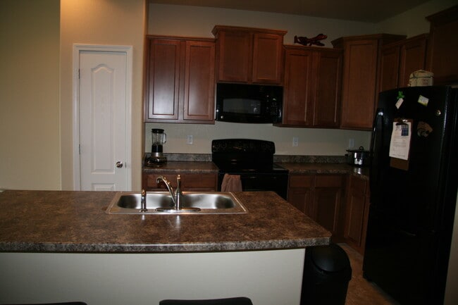 Foto del edificio - Two Story Townhouse in Old Colorado City!