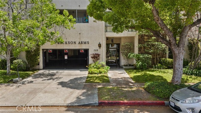 Primary Photo - 528 N Jackson St