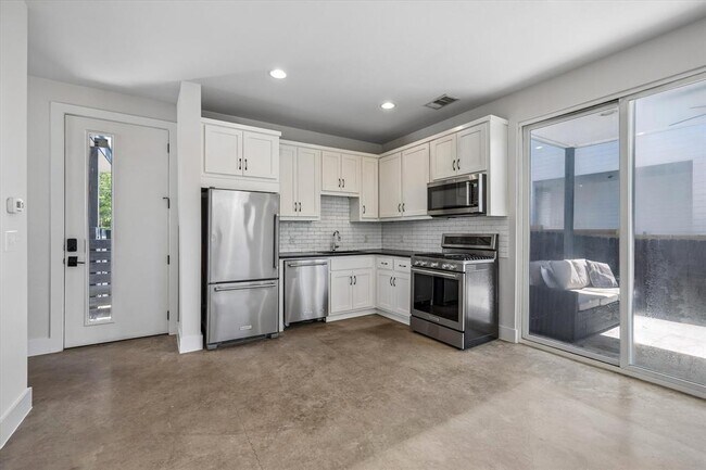 Foto del edificio - 1182 Ridgeway Dr