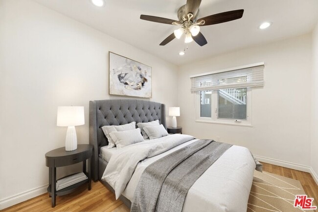 Foto del edificio - 3032 Exposition Blvd