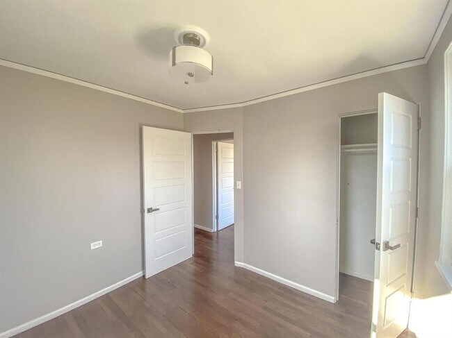Building Photo - 19 Foxworth Lane