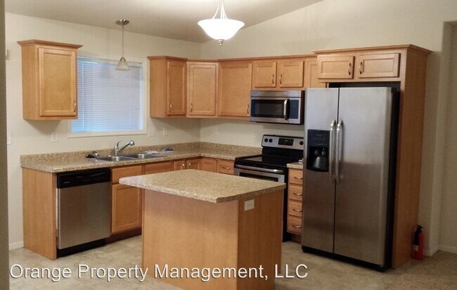 Foto del edificio - 3 br, 3 bath House - 3304 8th St NE