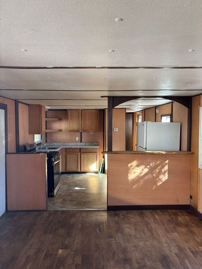 Photo - Spacious 2 Bed Trailer House