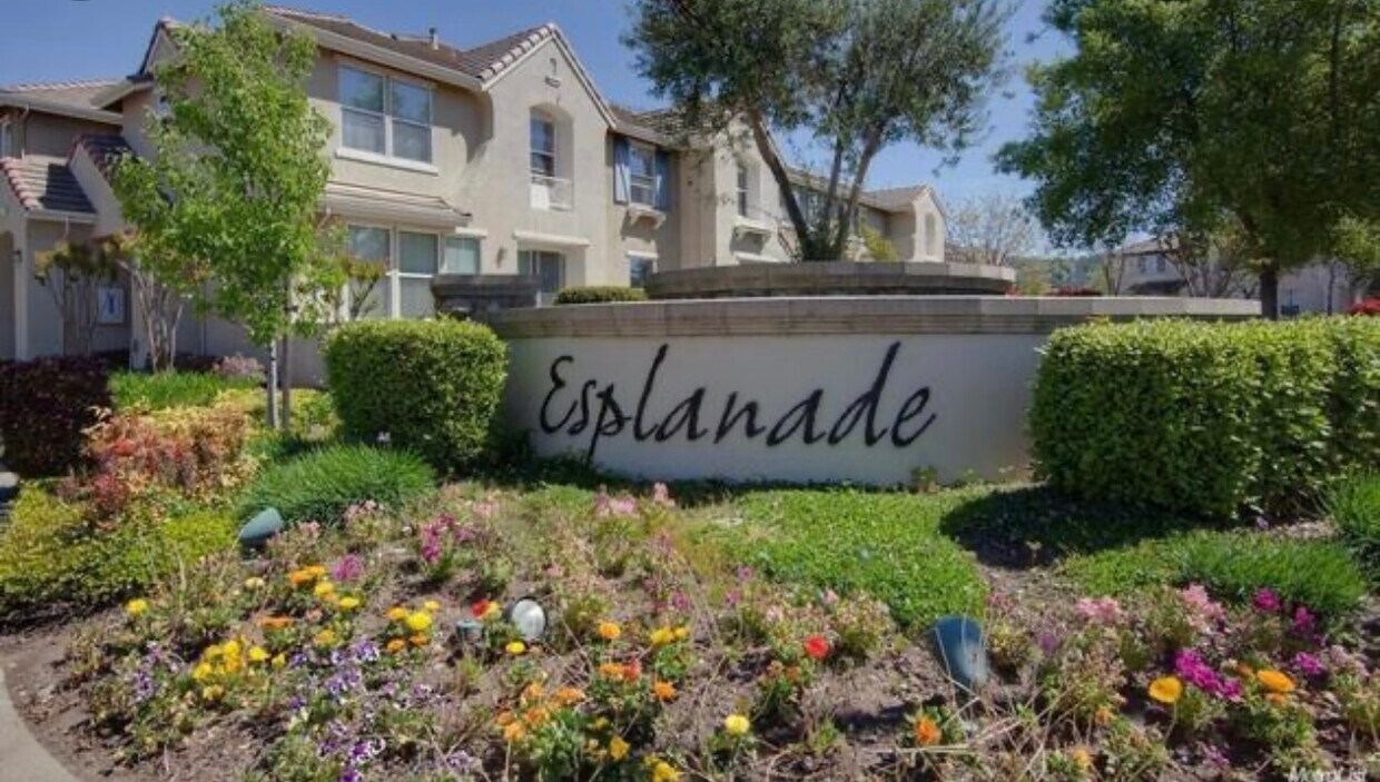 Foto principal - 4402 Esplanade Cir
