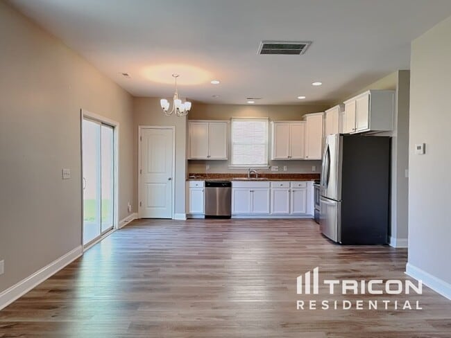 Building Photo - 3317 Lacewing Dr
