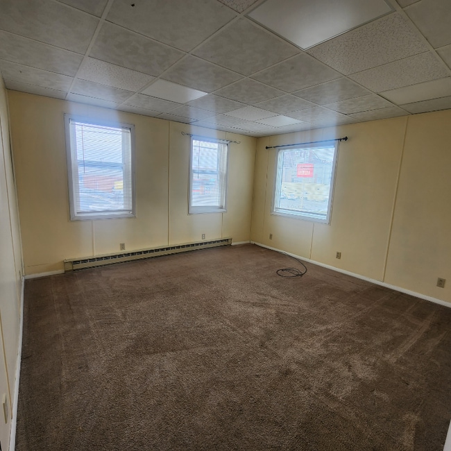 Building Photo - 118 W Allegheny St