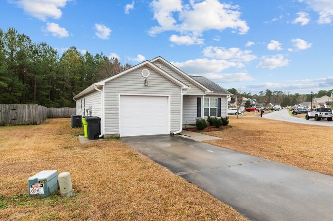 Building Photo - 100 Sumatra Ct