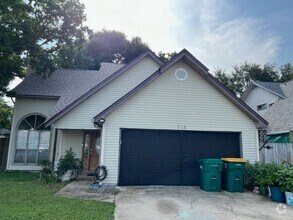 Building Photo - 218 Woodland Park Cir
