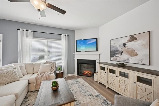 Foto del edificio - 405 Lanier Cir