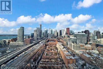 Building Photo - 35 Parliament St