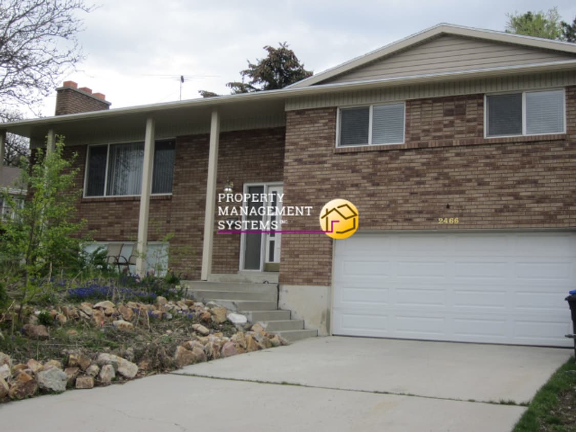 4 Bedroom Cottonwood Heights Home - 4 Bedroom Cottonwood Heights Home