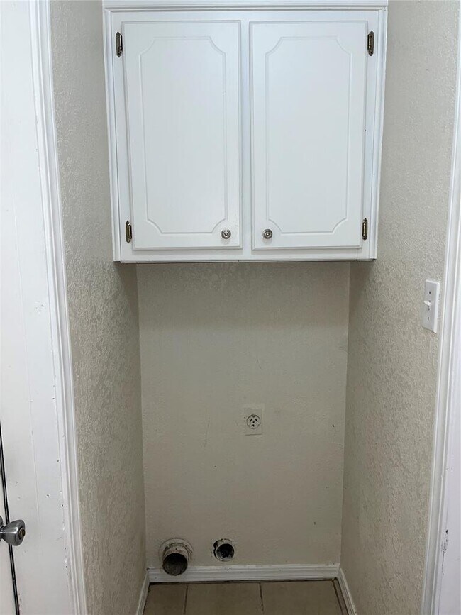 Foto del edificio - 121 Stonewood Dr