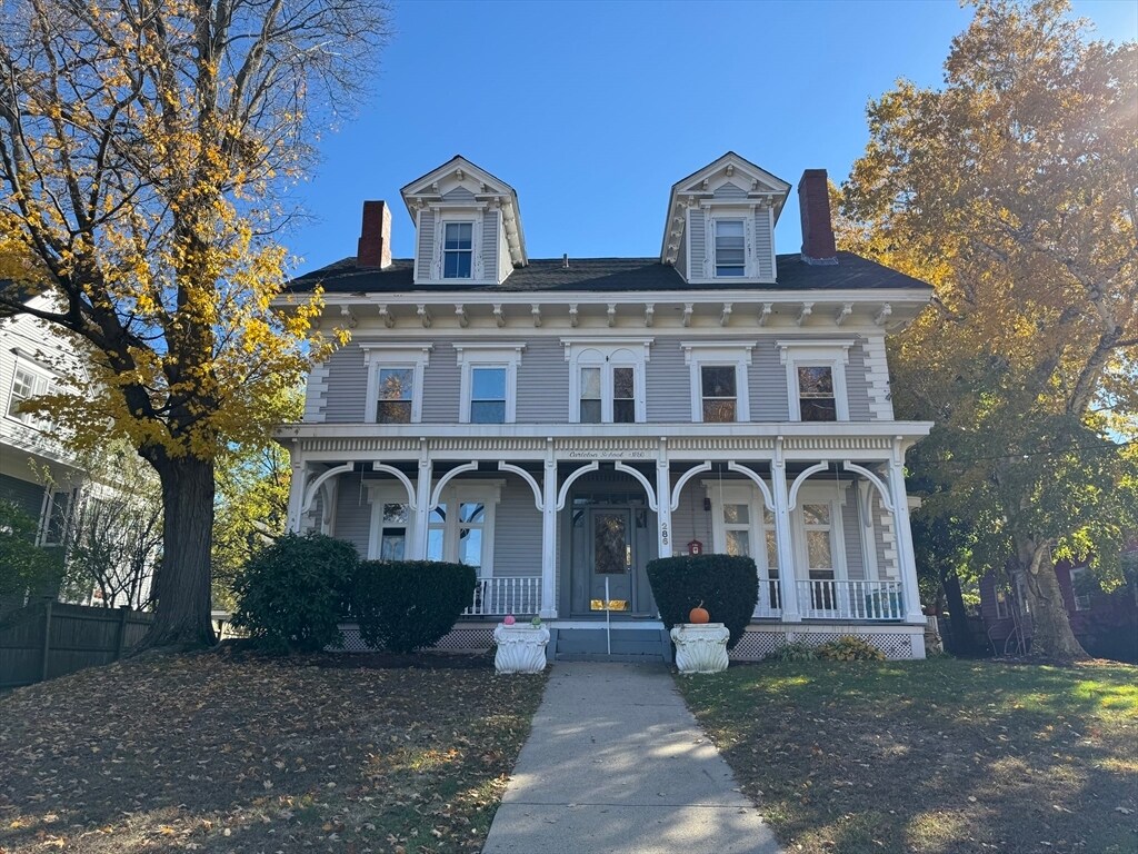 Foto principal - 286 S Main St