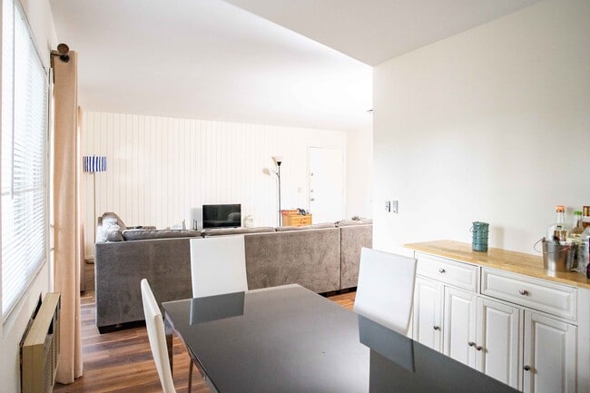 Dining Area - 4903 Indian Wood Rd