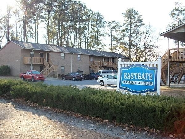 Photo - 3170 Moseley Dr (Greenville, NC)