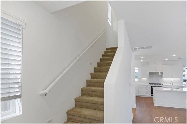 Building Photo - 1220 Windmill Rd