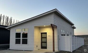 Building Photo - 6616 W 36th Pl