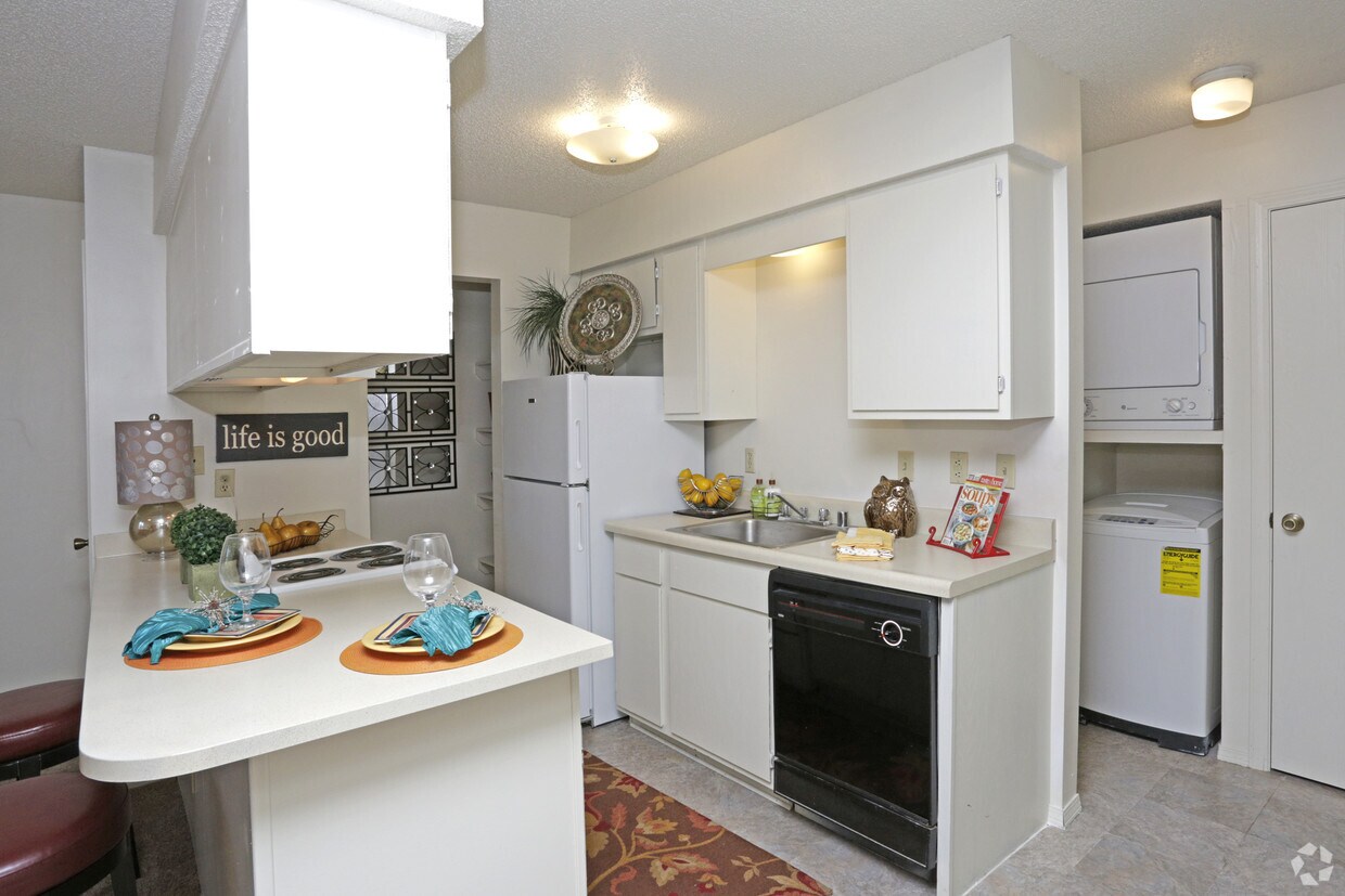 Pike Place Apartments in Fort Smith, AR