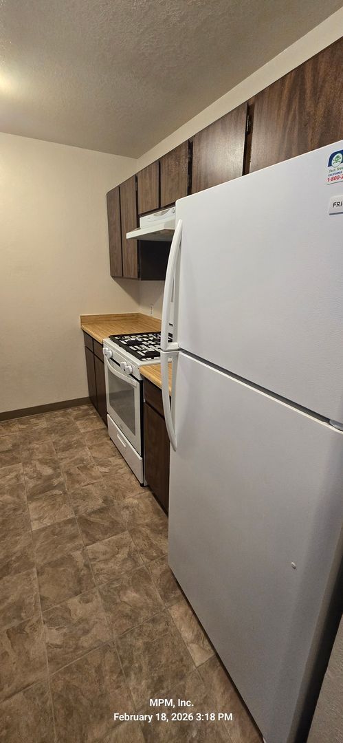 Foto del edificio - 7240 Sombrilla Ave