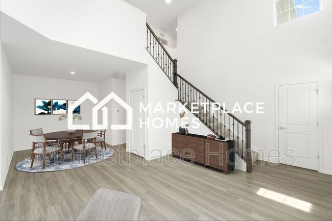 Building Photo - 15038 Quincy Cir