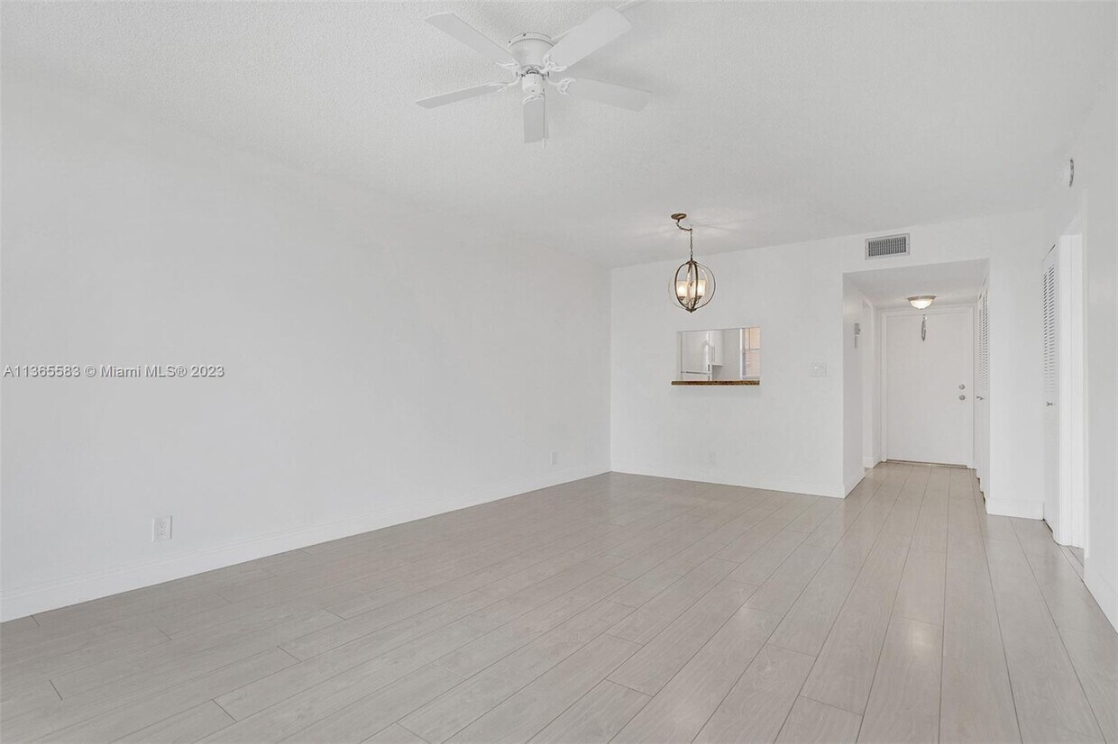 6870 Royal Palm Blvd Unit 209M, Margate, FL 33063 Condo for Rent in