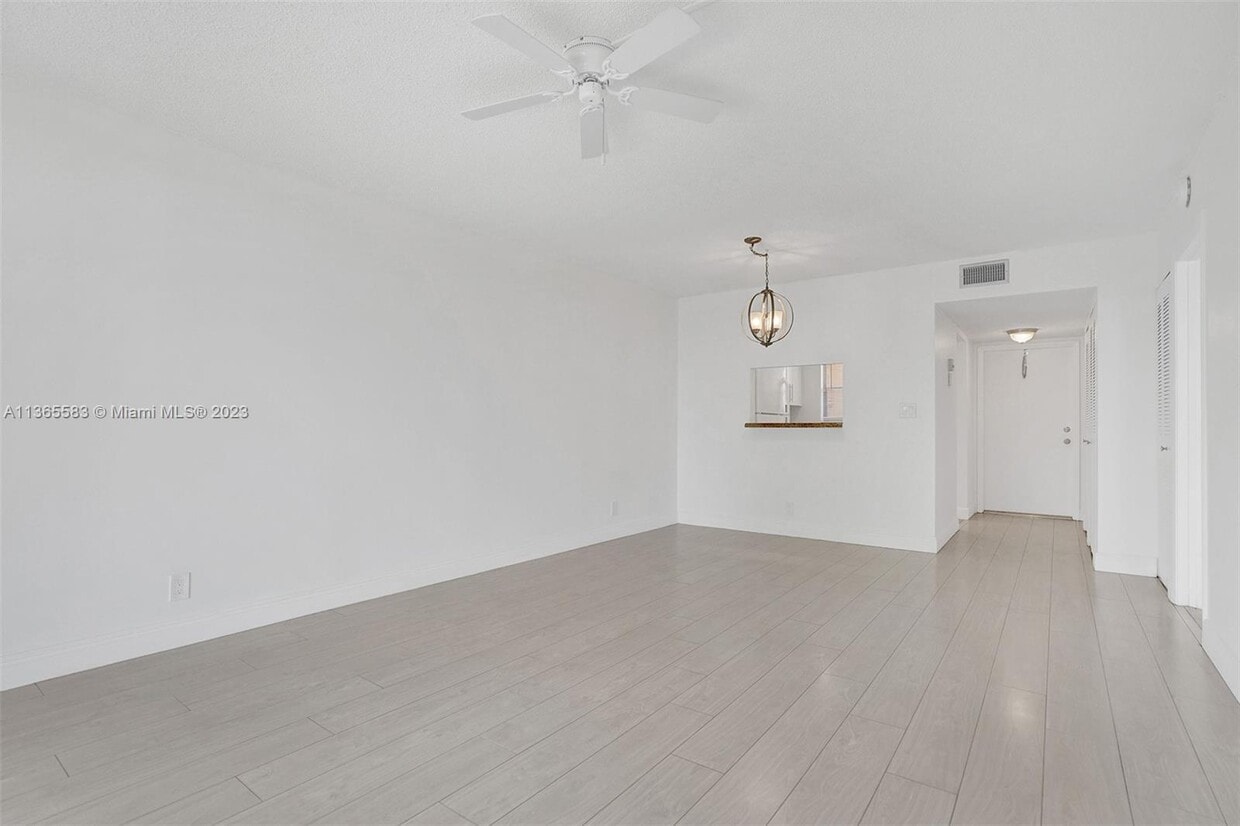 6870 Royal Palm Blvd Unit 209M, Margate, FL 33063 Condo for Rent in