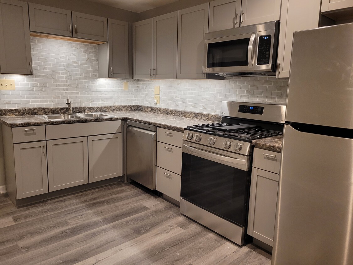 All new appliances - 8629 Fawn Lake Cir