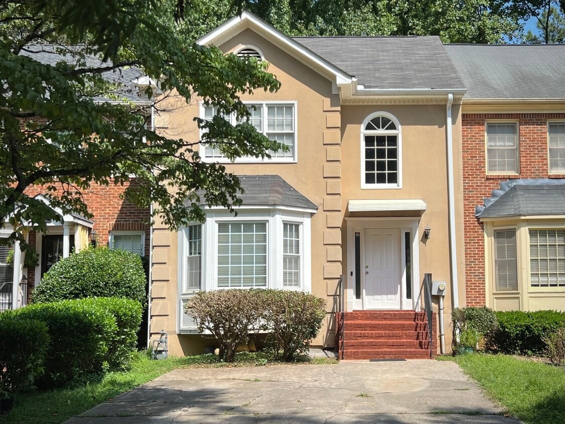 Photo - 598 St James Walk SE (Marietta, GA)