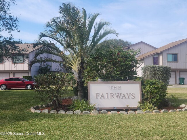 Foto del edificio - 3 Fairway Dr