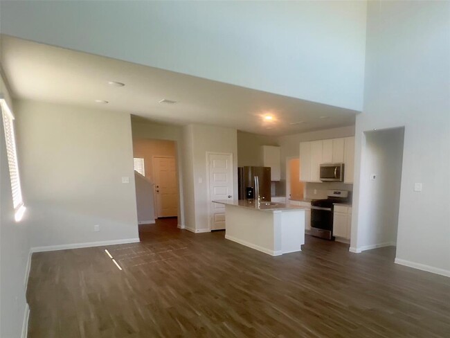 Foto del edificio - 16647 Olivewood Ln