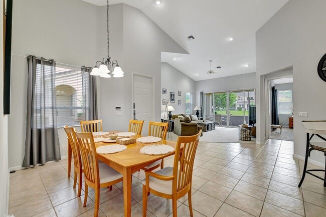 Foto del edificio - 9225 Wentworth Ln