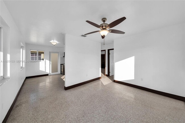 Foto del edificio - 3471 SW 3rd St