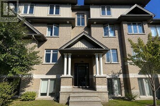 Building Photo - 64 Tipperary Private