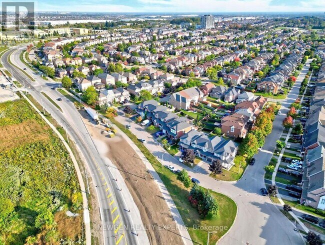 Photo du bâtiment - 68 Root Crescent