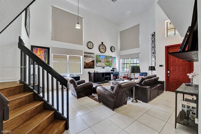 Building Photo - 4 br, 3 bath House - 17027 NW 19th St