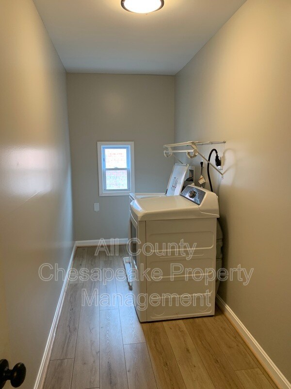 Building Photo - 3113 Wisteria Ave