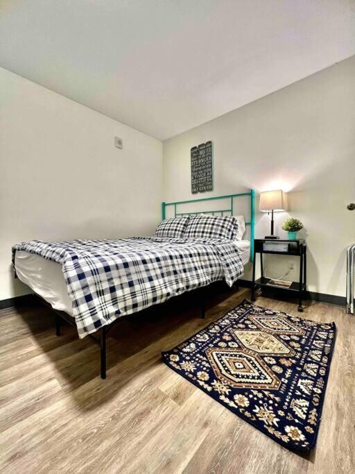 Foto del edificio - 5631 E Cornell Ave