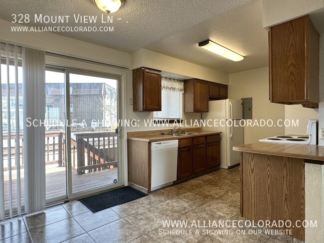 Building Photo - 328 Mt View Ln