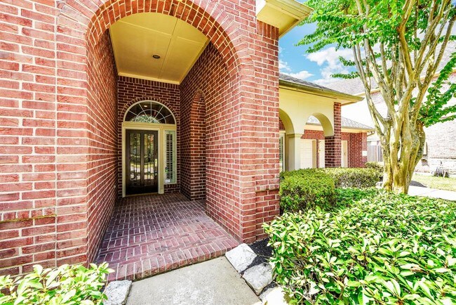 Foto del edificio - 1008 Elm Pointe